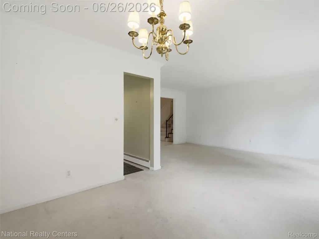 17418 Country Club Drive Livonia City MI 48152