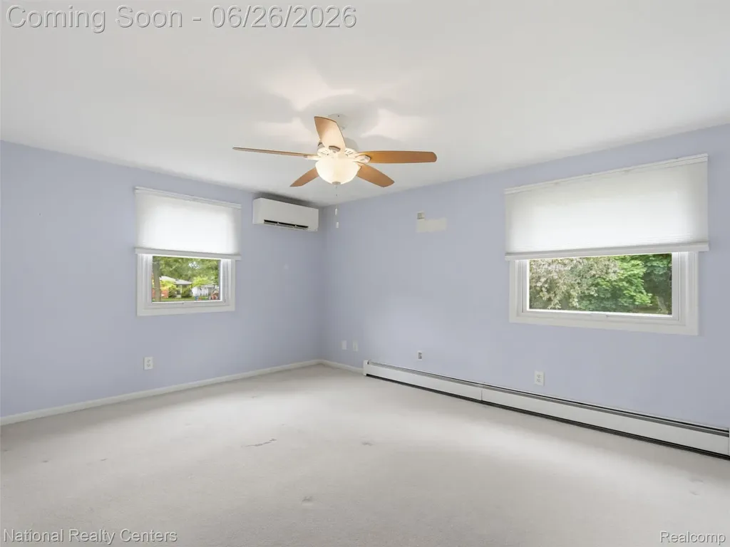 17418 Country Club Drive Livonia City MI 48152