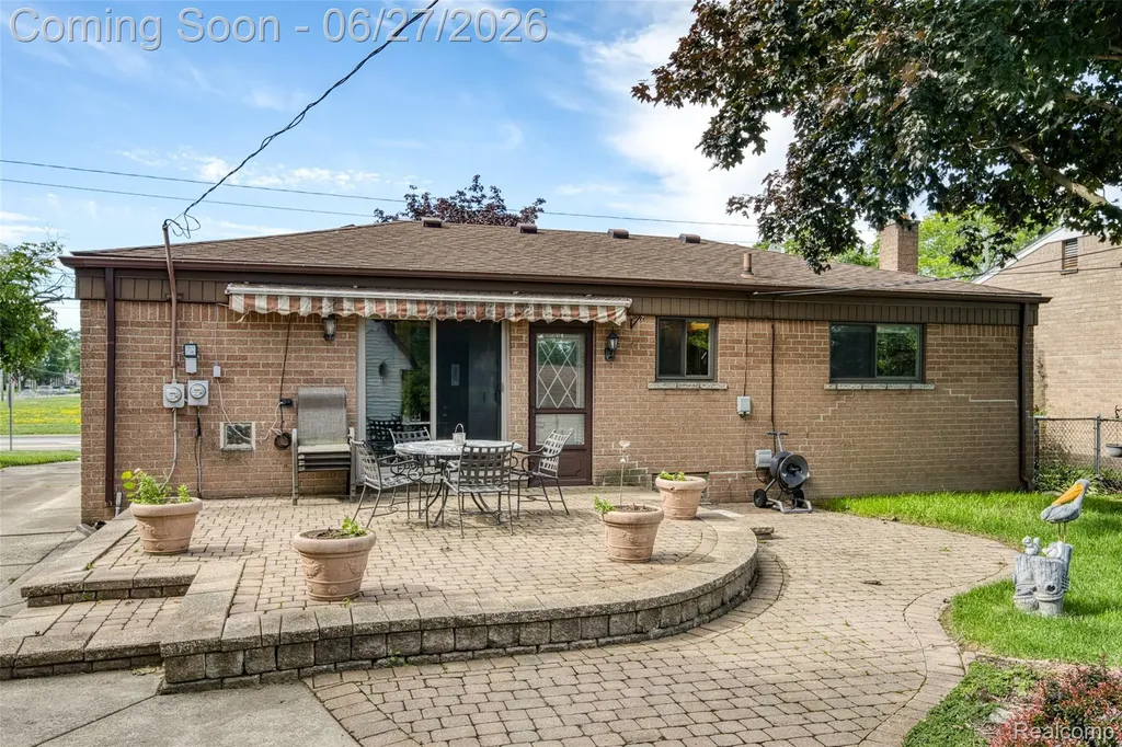 13533 Masonic Boulevard Warren City MI 48088