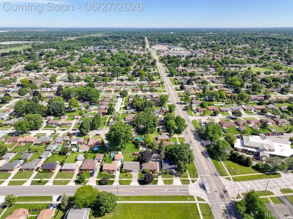 13533 Masonic Boulevard Warren City MI 48088