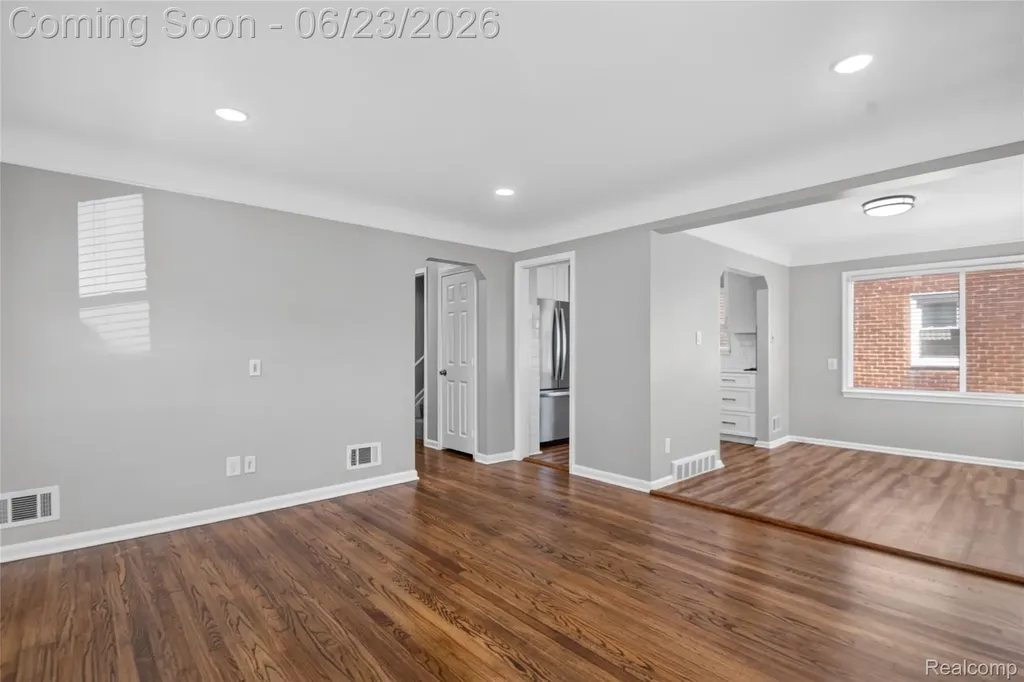12972 Callender Street Southgate City MI 48195