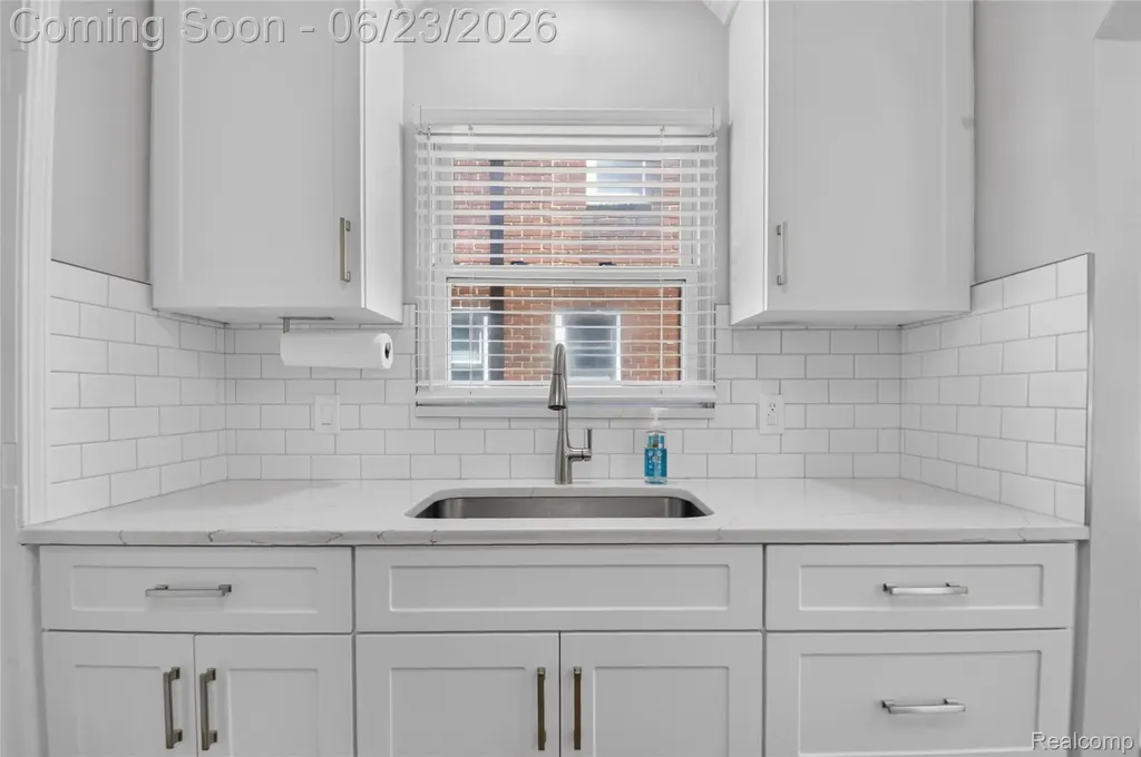 12972 Callender Street Southgate City MI 48195