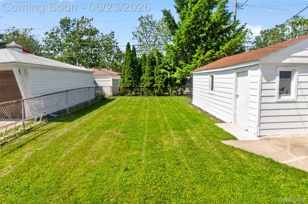 12972 Callender Street Southgate City MI 48195