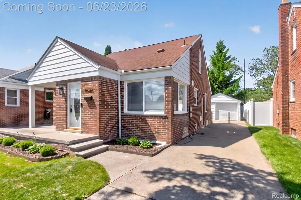12972 Callender Street Southgate City MI 48195