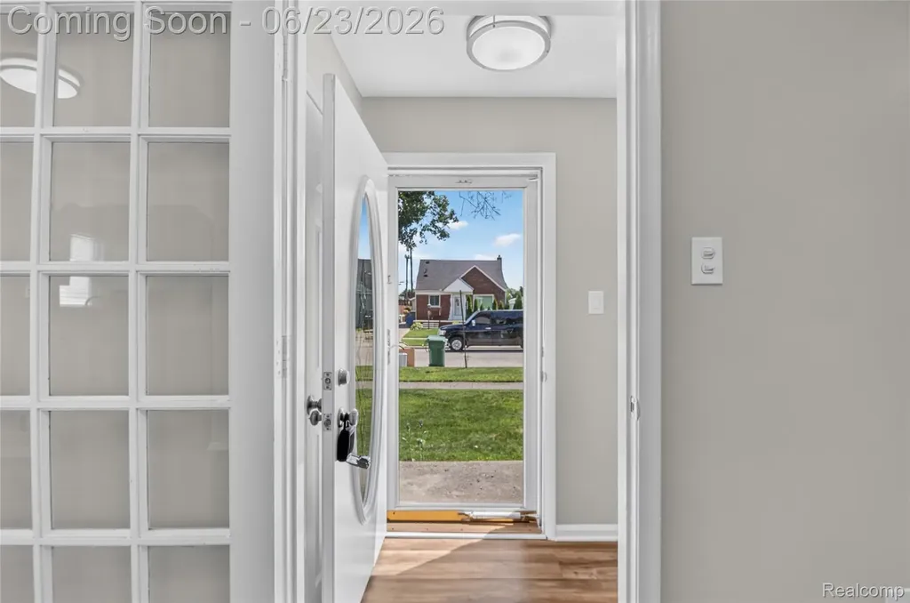 12972 Callender Street Southgate City MI 48195