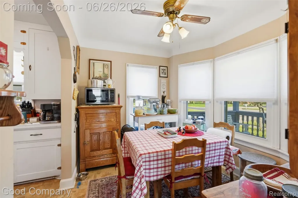 4415 Auburn Road Shelby Charter Township MI 48317