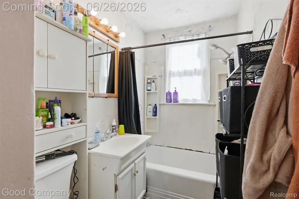4415 Auburn Road Shelby Charter Township MI 48317