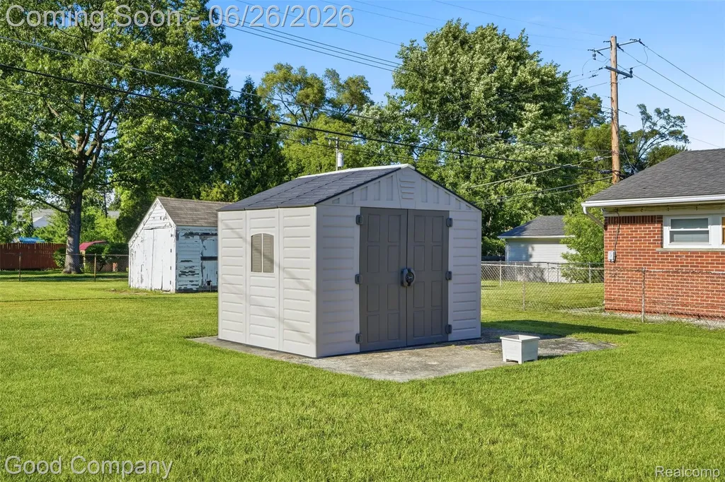 4415 Auburn Road Shelby Charter Township MI 48317