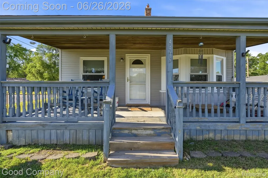 4415 Auburn Road Shelby Charter Township MI 48317