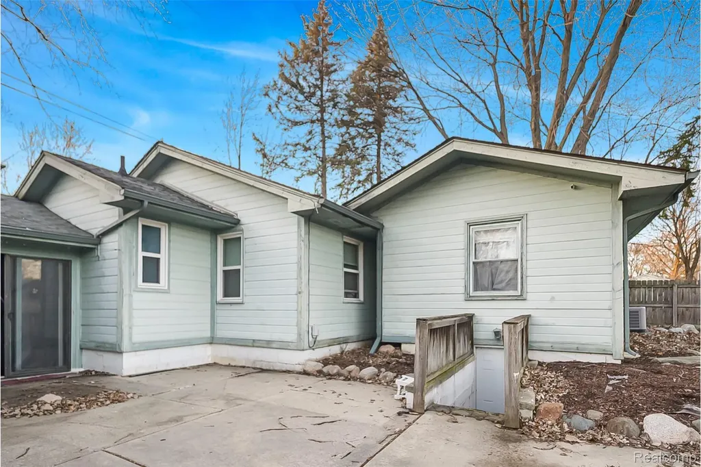 5336 Mansfield Avenue Sterling Heights City MI 48310