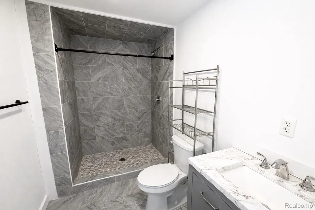 5336 Mansfield Avenue Sterling Heights City MI 48310