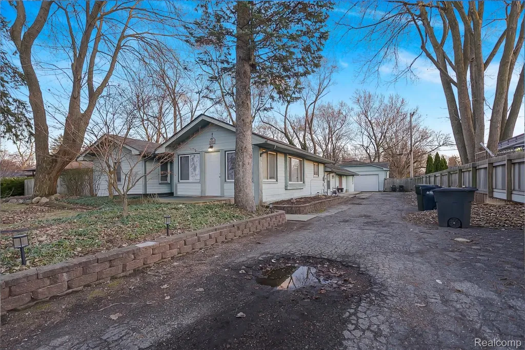 5336 Mansfield Avenue Sterling Heights City MI 48310