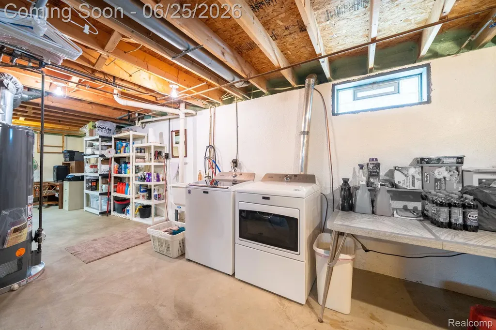 27860 Kaufman Street Roseville City MI 48066