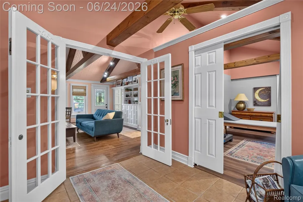 75 W Burdick Street Oxford Village MI 48371