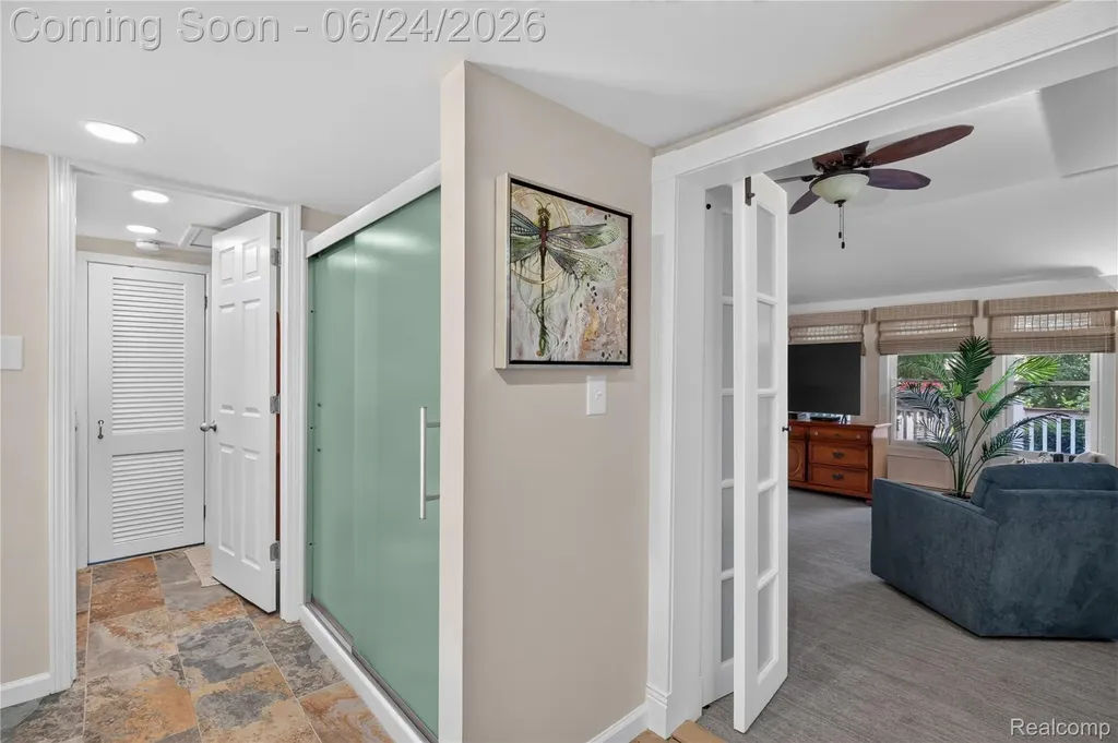 75 W Burdick Street Oxford Village MI 48371