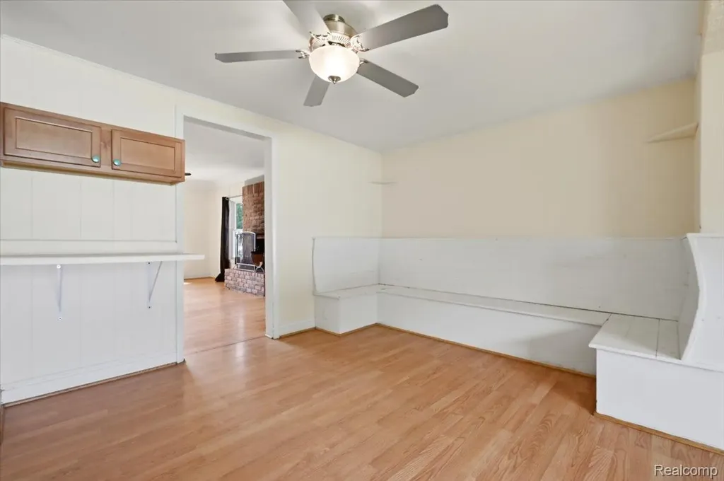 37 Ensley Street Oxford Village MI 48371