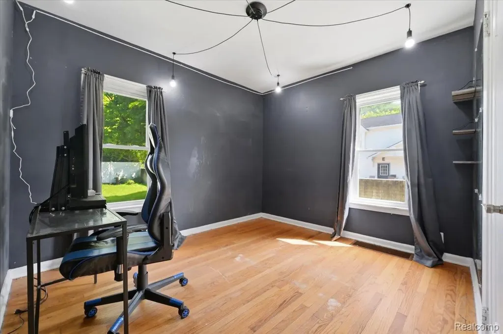 37 Ensley Street Oxford Village MI 48371