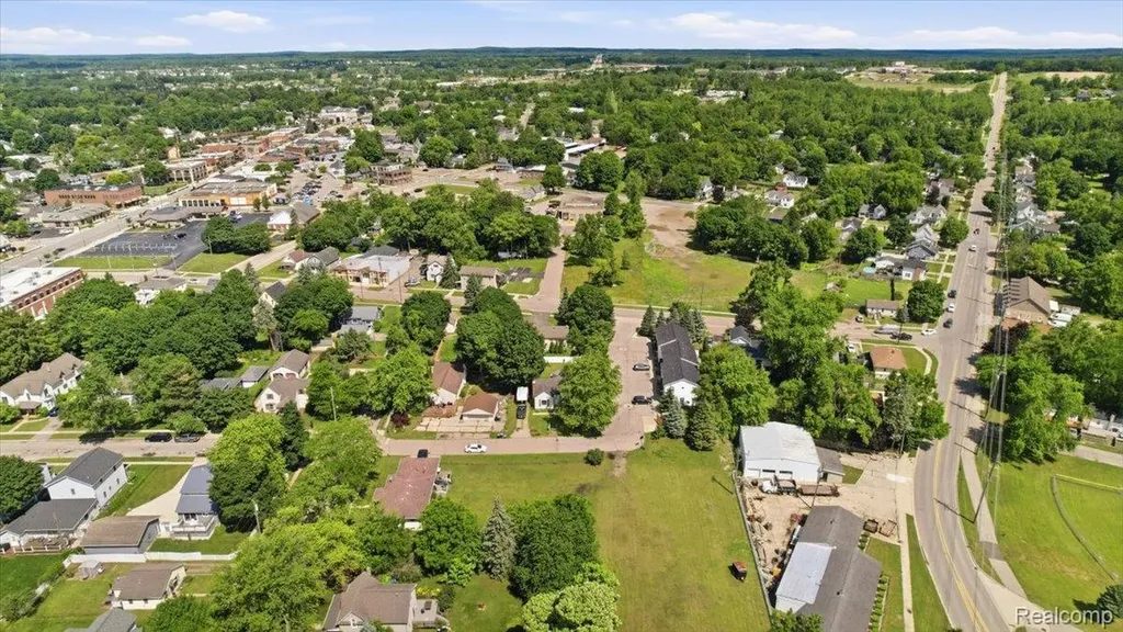 37 Ensley Street Oxford Village MI 48371