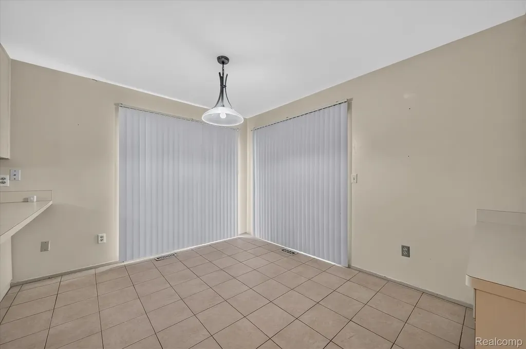6153 Pickwood Drive West Bloomfield Charter Township MI 48322