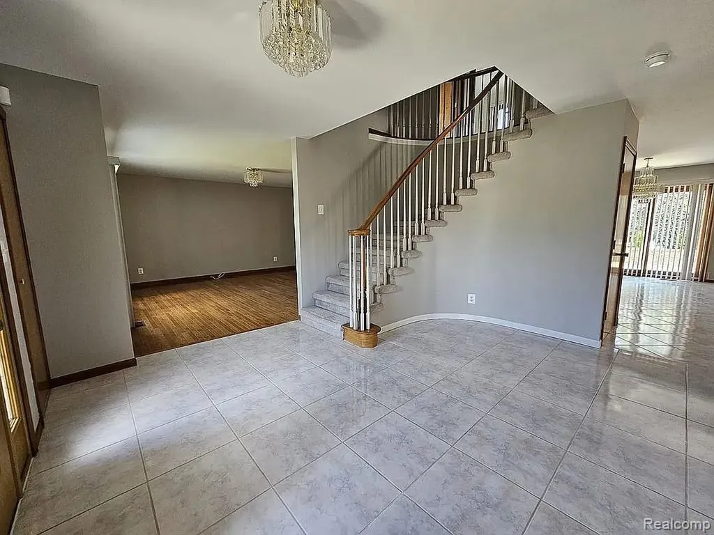 47630 Robins Nest Drive Shelby Charter Township MI 48315