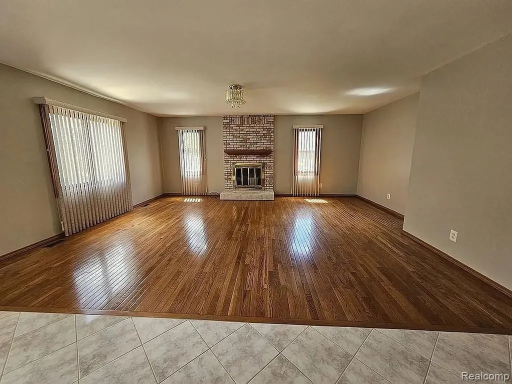 47630 Robins Nest Drive Shelby Charter Township MI 48315