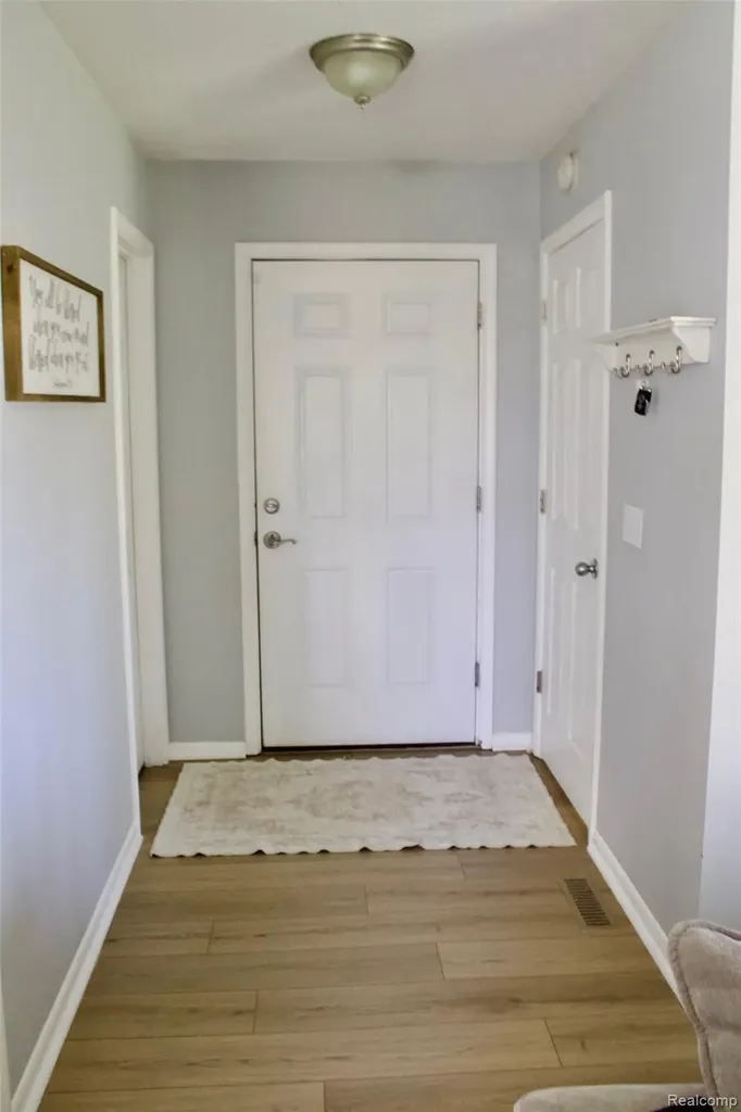 279 Fairway Court Plainwell City MI 49080