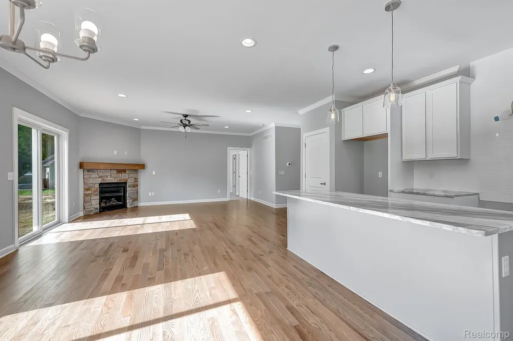 6064 Woodridge Lane Grand Blanc City MI 48439