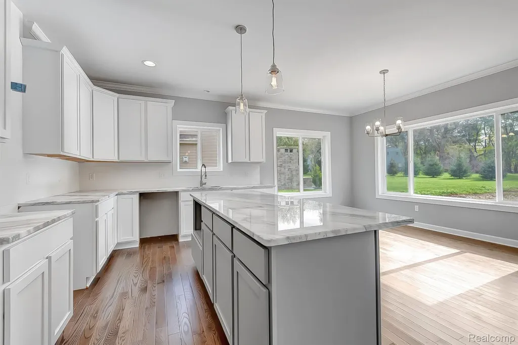 6064 Woodridge Lane Grand Blanc City MI 48439