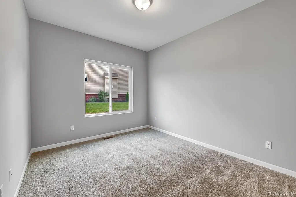 6064 Woodridge Lane Grand Blanc City MI 48439