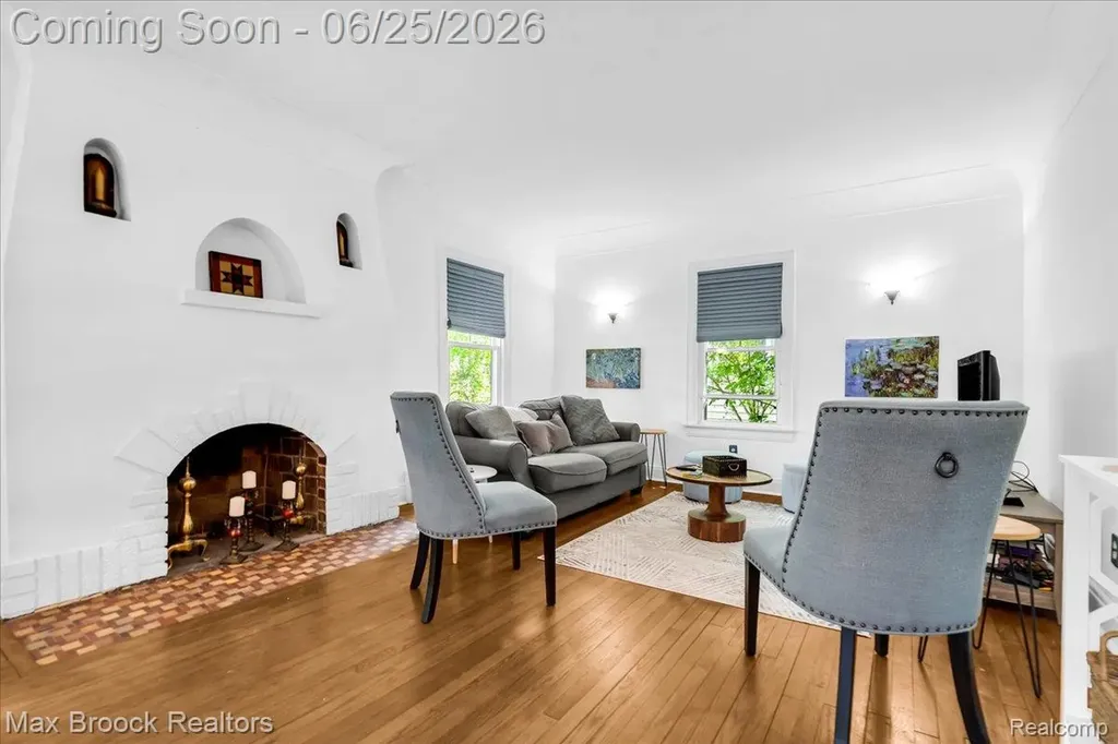 1432 E Park Place Ann Arbor City MI 48104