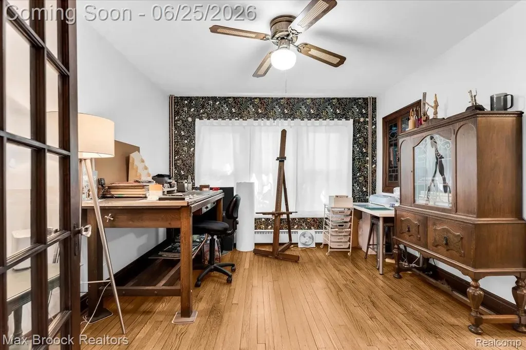 1432 E Park Place Ann Arbor City MI 48104
