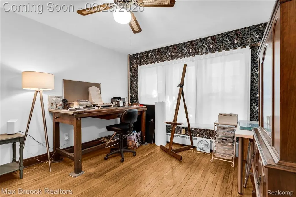 1432 E Park Place Ann Arbor City MI 48104