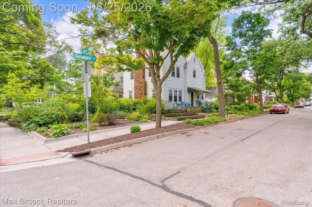 1432 E Park Place Ann Arbor City MI 48104