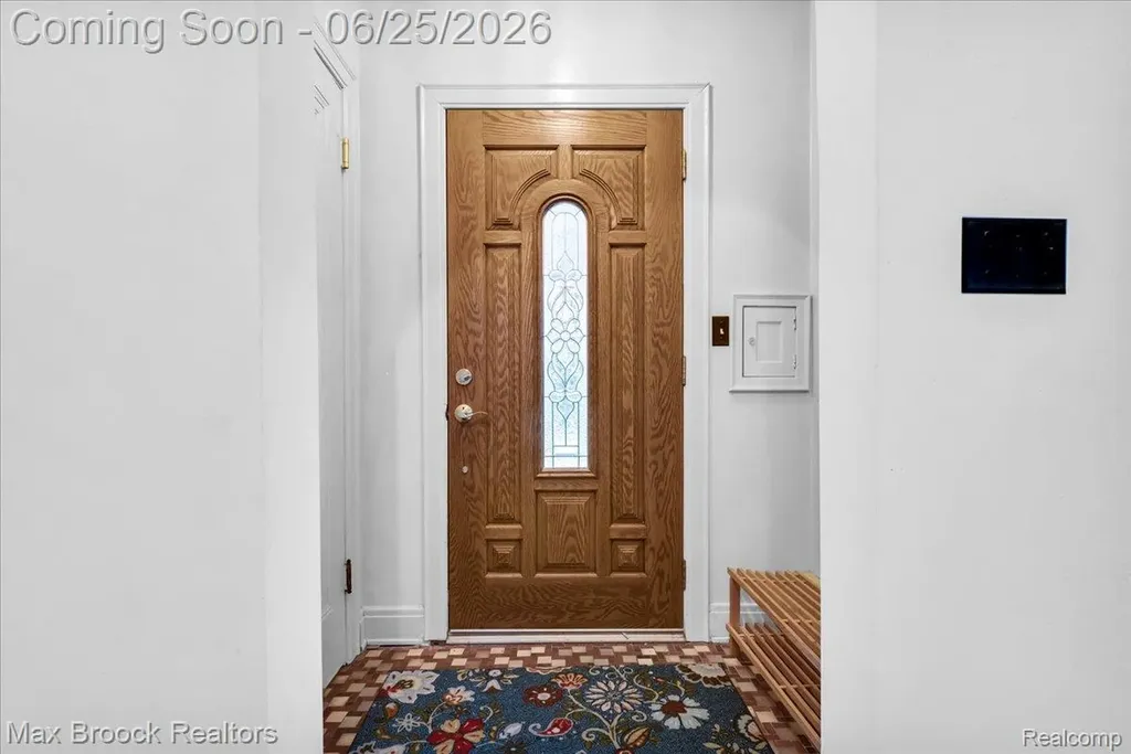 1432 E Park Place Ann Arbor City MI 48104