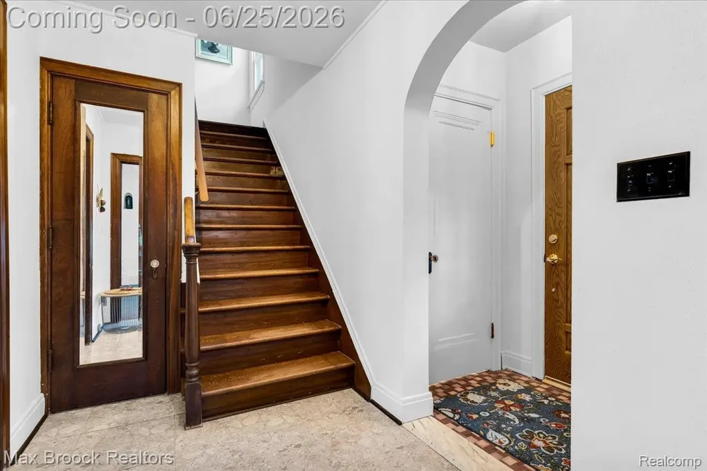 1432 E Park Place Ann Arbor City MI 48104