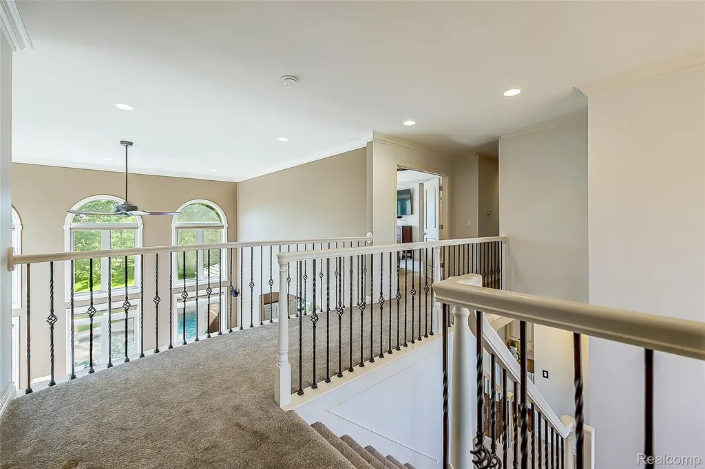 24935 Ravine Drive Lyon Charter Township MI 48178
