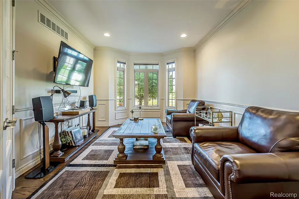 24935 Ravine Drive Lyon Charter Township MI 48178