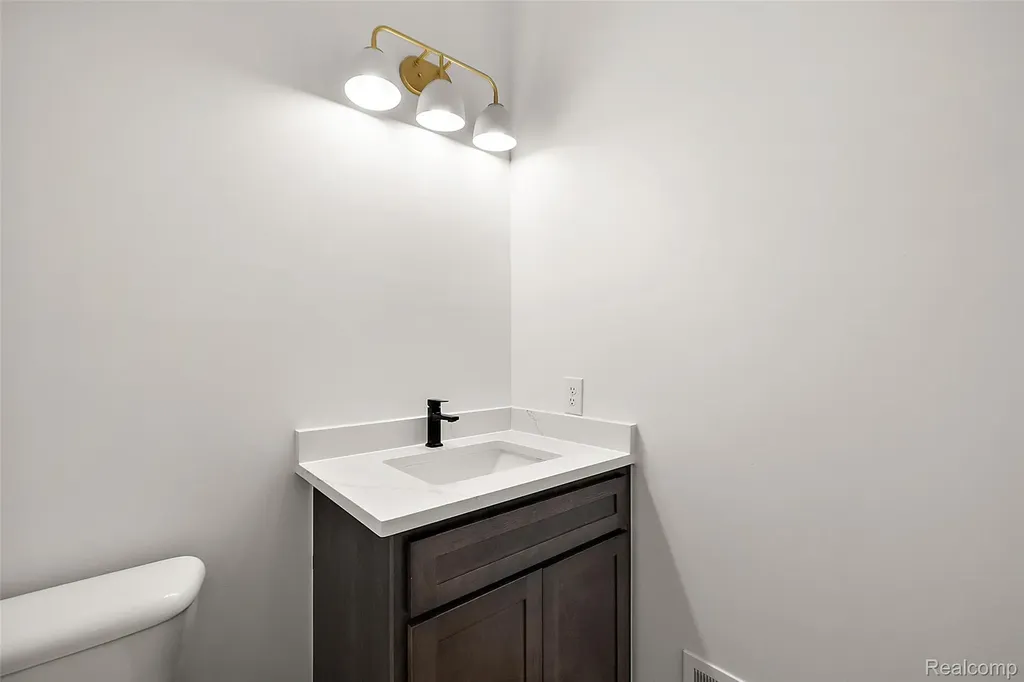 28325 Nadia Lane Chesterfield Township MI 48047