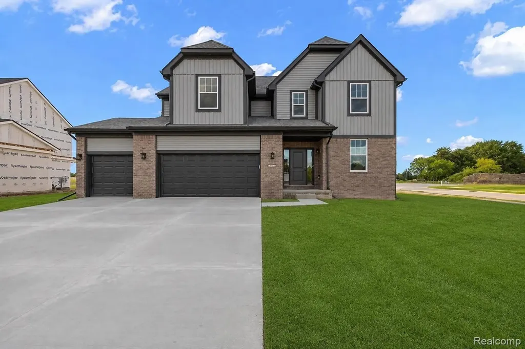 28325 Nadia Lane Chesterfield Township MI 48047