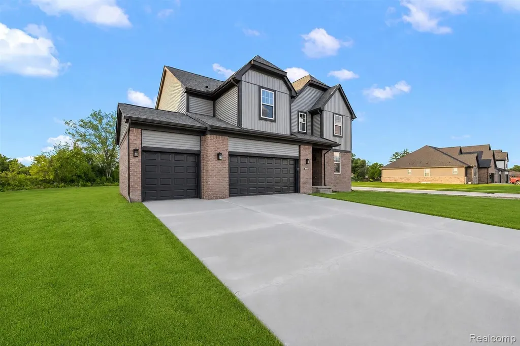 28325 Nadia Lane Chesterfield Township MI 48047