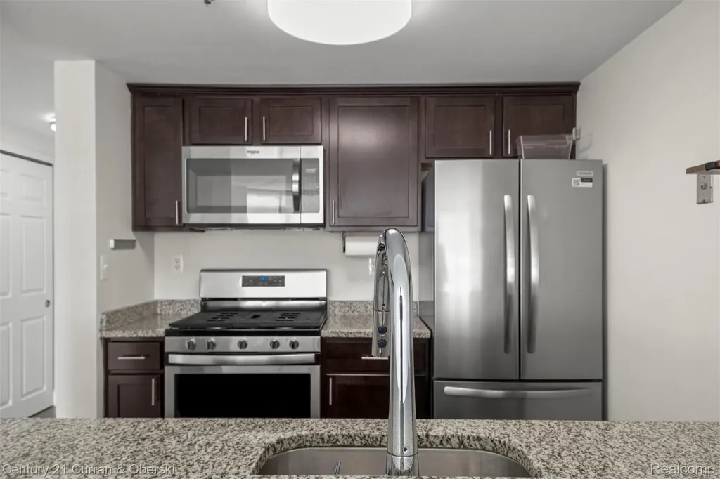 250 E Harbortown Drive Detroit City MI 48207