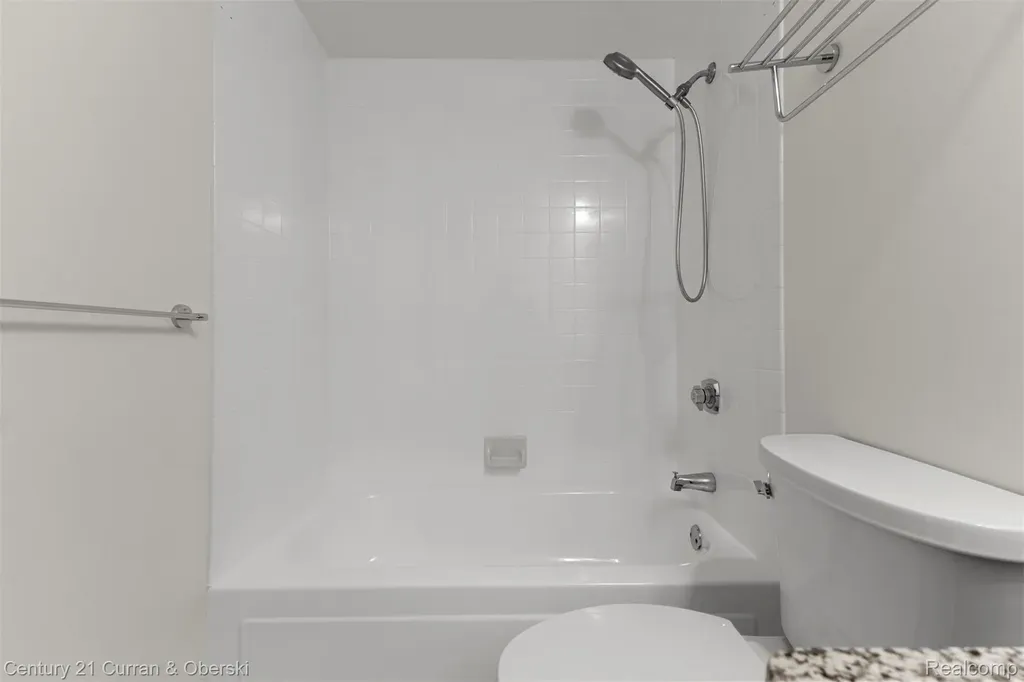 250 E Harbortown Drive Detroit City MI 48207