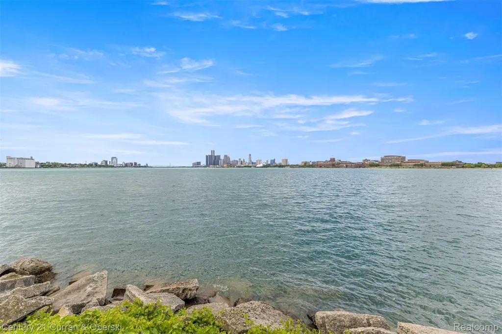 250 E Harbortown Drive Detroit City MI 48207