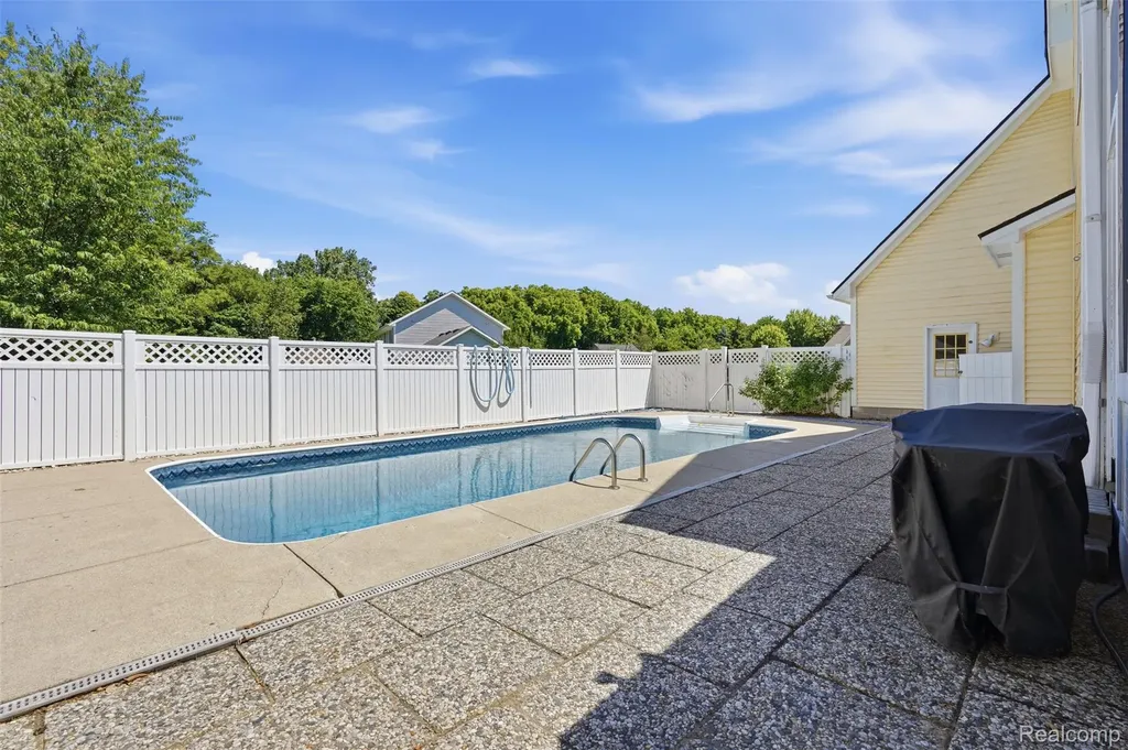 11673 Orchardview Drive Fenton City MI 48430