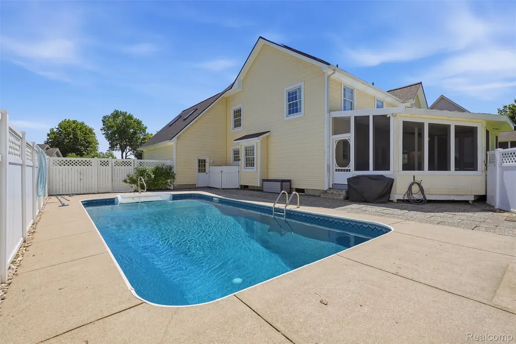 11673 Orchardview Drive Fenton City MI 48430