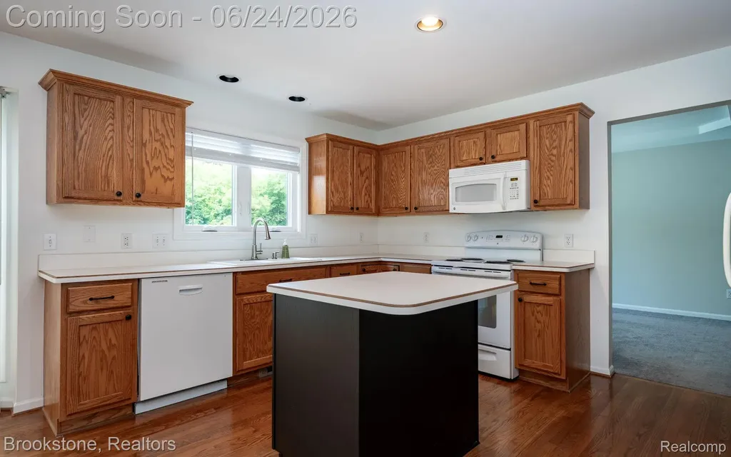 3812 Kossuth Road Orion Charter Township MI 48360
