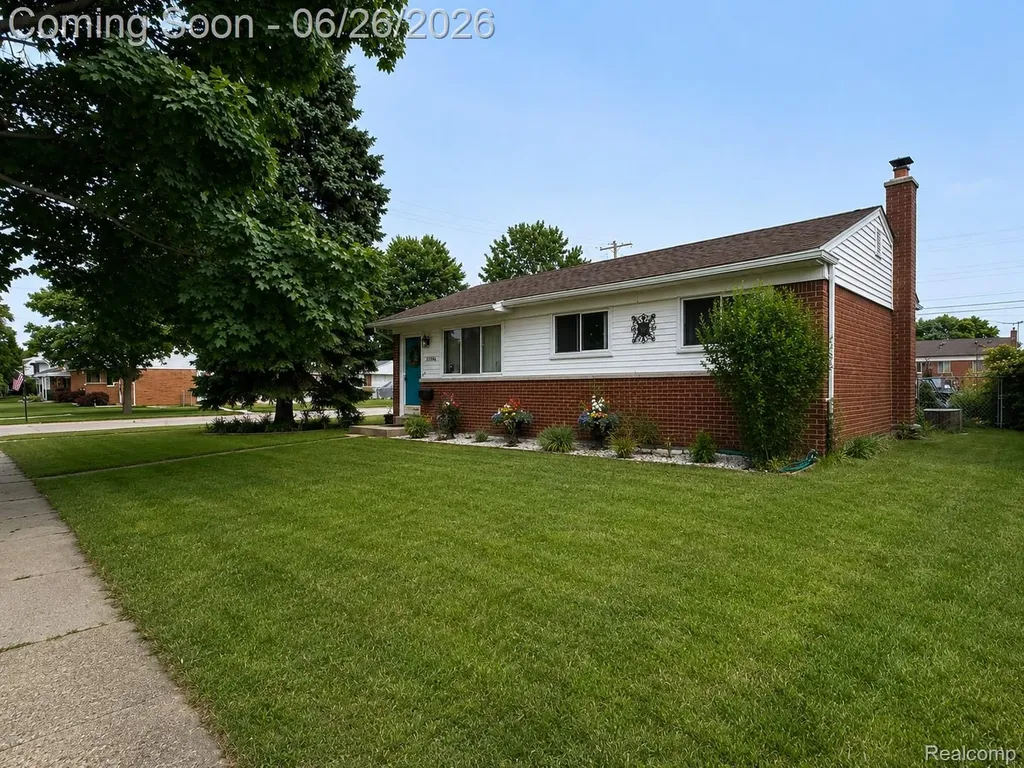 33564 Vista Way Fraser City MI 48026