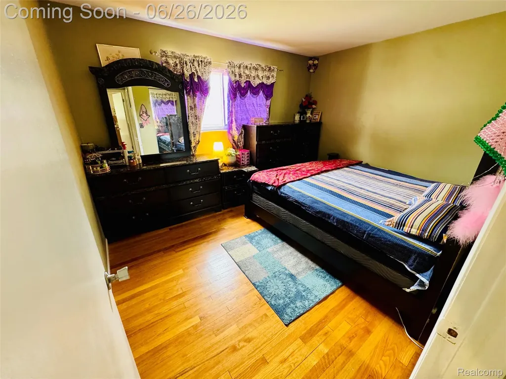 33564 Vista Way Fraser City MI 48026