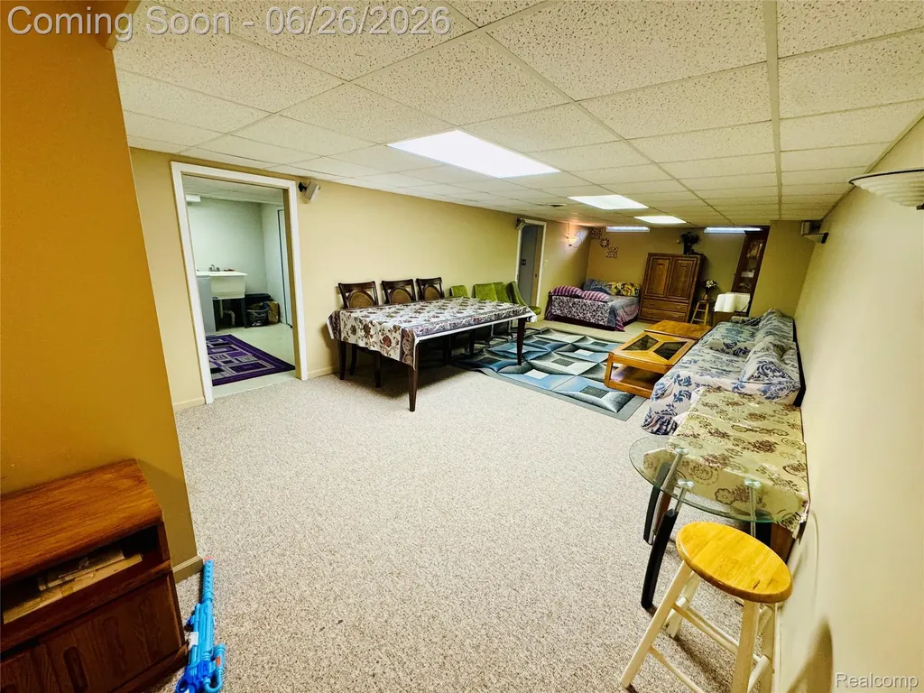 33564 Vista Way Fraser City MI 48026