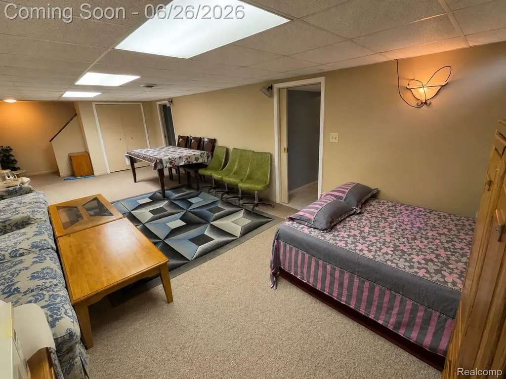 33564 Vista Way Fraser City MI 48026